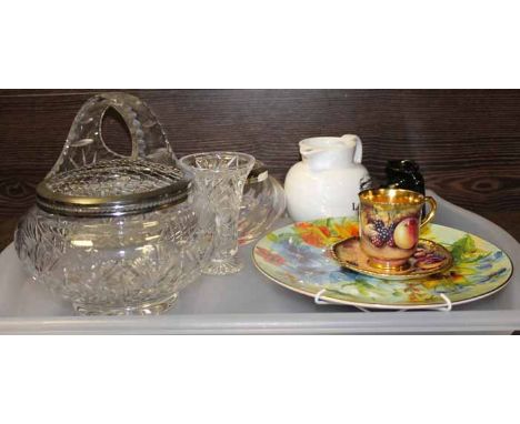 LOT OF MIXED CERMICS AND GLASS
including a Royal Worcester cup and saucer