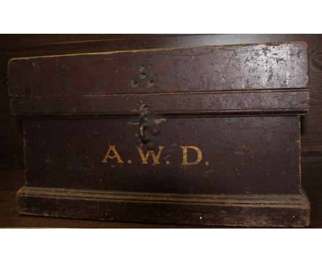 SMALL HINGED TRUNK