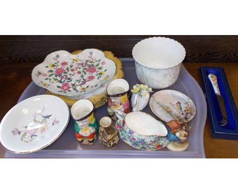 LOT OF MIXED CERAMICS 
including Royal Winton old cottage chintz, Old Foley, Goebel figure etc