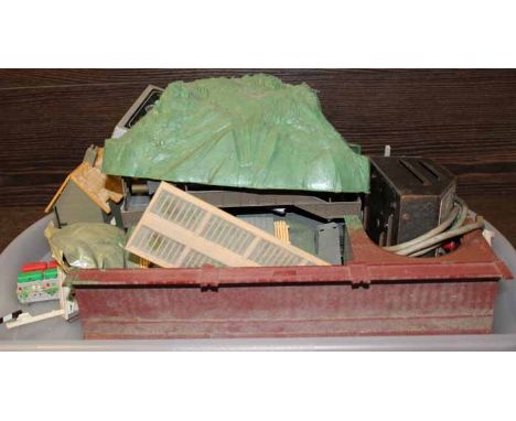 GROUP OF MODEL TRAIN TRACKS AND PROPS
including a large amount of tracks, locomotive turning circular, train platforms etc.
