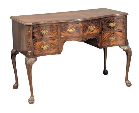 A 1930s Chippendale Revival mahogany serpentine front writing desk / sideboard. 112x54x77cm. 5