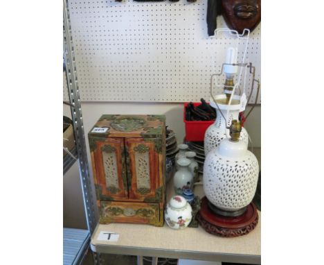 An assortment of Oriental ceramic ornaments 
