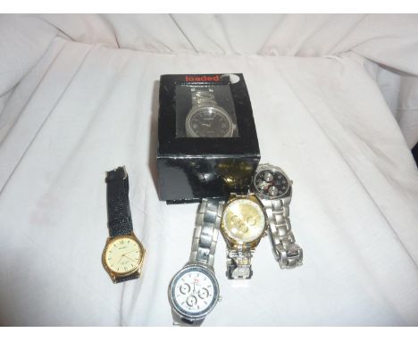 Mixed gents wristwatches including Swiss Navy. UK P&amp;P Group 1 (£16+VAT for the first lot and £2+VAT for subsequent lots) 