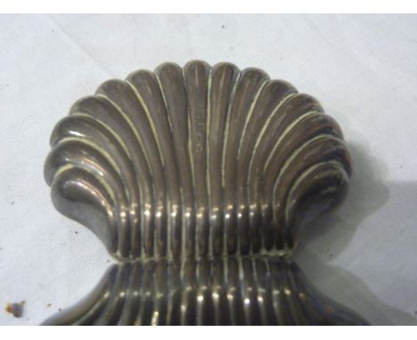 Hallmarked silver shell locket. UK P&amp;P Group 1 (£16+VAT for the first lot and £2+VAT for subsequent lots) 