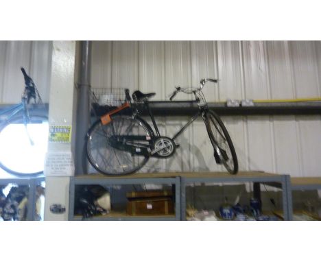 Raleigh 3 speed Sturmey Archer gears, 26 inch wheel gents bike. Not available for in-house P&amp;P