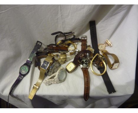 Box of mixed wristwatches. UK P&amp;P Group 1 (£16+VAT for the first lot and £2+VAT for subsequent lots) 