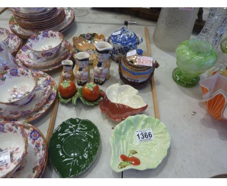 Mixed small ceramics, including Oriental and Carltonware. Not available for in-house P&amp;P