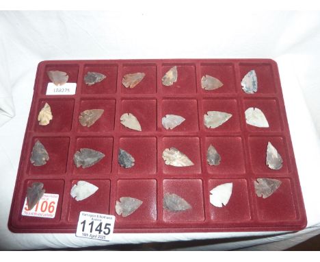 Twenty four flint stone arrow heads. UK P&amp;P Group 1 (£16+VAT for the first lot and £2+VAT for subsequent lots) 