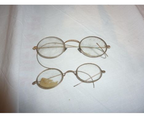 Two pairs of yellow metal framed vintage spectacles. UK P&amp;P Group 1 (£16+VAT for the first lot and £2+VAT for subsequent 