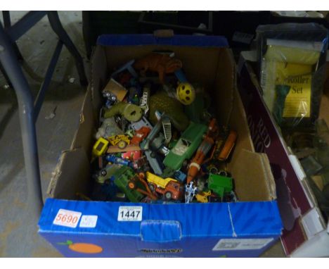 Box of mixed vintage diecast cars including Dinky. Not available for in-house P&amp;P 