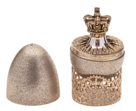 Stuart Devlin silver gilt novelty egg, London, 1977: the lift-off lid enclosing a silver gilt crown inscribed, Silver Jubilee