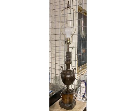 ORNATE LAMP 109CMS 
