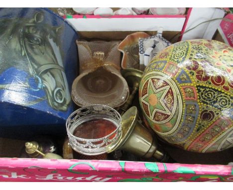 A box of assorted sundries to include glass, light, etc&nbsp;