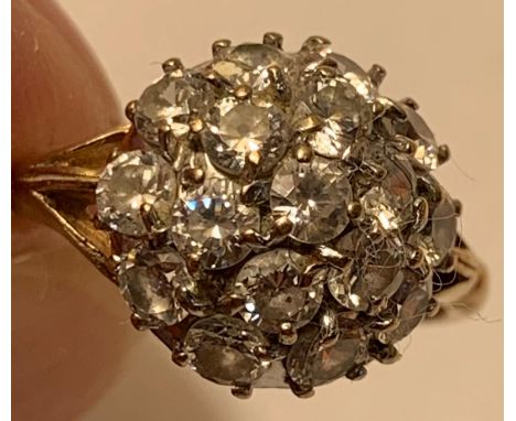 9ct GOLD RING SET WITH CLUSTER OF SEVENTEEN APPROX 0.1ct TOURMALINE, SIZE O, TOTAL WEIGHT APPROX 3.52g

 