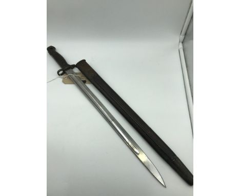 1907 pattern bayonet marked 10 Leicestershire, Made by S. Anderson, Scabbard dated 1915. 