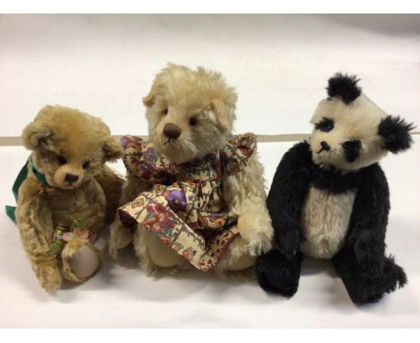 Teddy Bears - Modern designers and artist bears. Makers include Appletree Bears, Kathleen Ann Holian, Bear Bits, Forever Bear