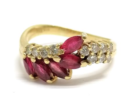 18ct hallmarked gold ruby (5) &amp; diamond (11) set ring - size M½ &amp; 4.3g total weight 
