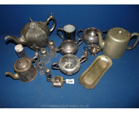 A quantity of epns including teapots, cruet, etc Mappin Webb, Walker &amp; Hall, etc.