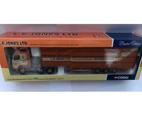 A BOXED CORGI LIMITED EDITION COLLECTABLES - AN L E JONES, RUTHIN VOLVO FM GLOBETROTTER WITH HOUGHTON PARKHOUSE LIVESTOCK TRA