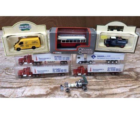 EIGHT VARIOUS TOY MODEL ITEMS TO INCLUDE FOUR TRUCK DIE CAST MODELS, 'PRO MOTORS', 'DAYS GONE' ETC (8) 