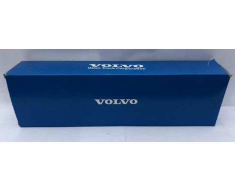 A BOXED VOLVO 'FH16' GLOBETROTTER 4 X 2 TANK SEMITRAILER DIE CAST MODEL, 280964 