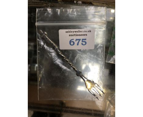 A SILVER PICKLE FORK WITH CELTIC CROSS FINIAL 
