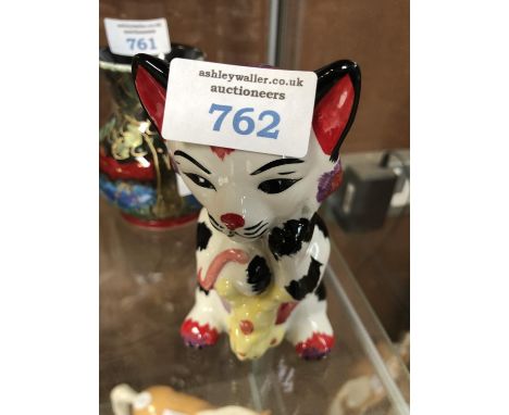 A LORNA BAILEY CERAMIC CAT 'MOUSETRAP' FIGURE 