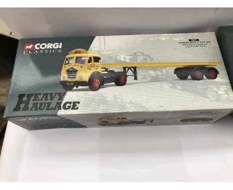 A BOXED CORGI CLASSICS HEAVY HAULAGE EDWARD BECK &amp; SON LTD FODEN FG ARTICULATED AND LONG PLATFORM TRAILER - NUMBER 12801 