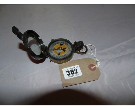MILITARY COMPASS BY F BARKER &amp; SON LONDON EST[£20-£40]