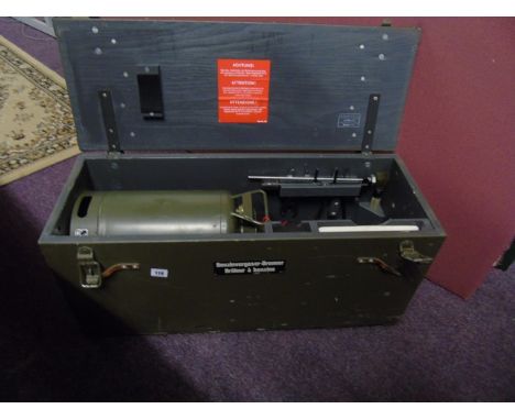 SWISS ARMY FUEL DUO GASOLINE FIELD STOVE HOUSED IN A FITTED BOX EST[£45-£90]