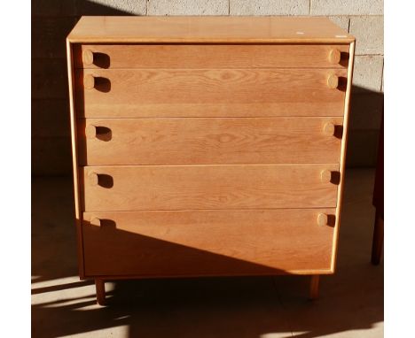 Mid Century Meredew Light Oak Chest of Drawers:
