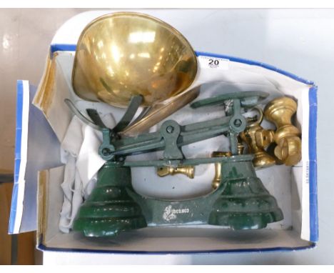 Librasto cast iron and brass kitchen scales: with matching weights