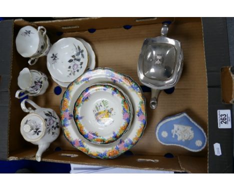 A mixed collection of items to include: Royal Albert Queens Messenger patterned part tea set, K &amp; K branded floral bowls,