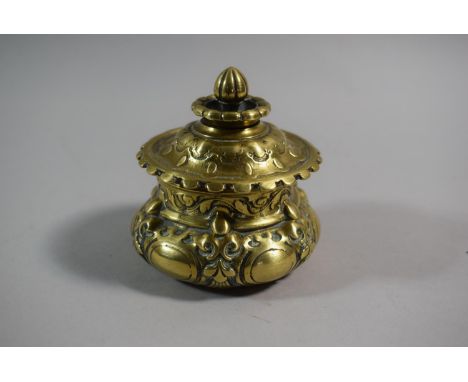 A Late 19th Century French Brass Table Top Inkwell with Ceramic Liner, 8cm High 
