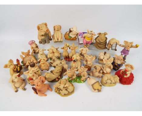 The Leonardo Collection, Piggin - 31 x late 90s and early 2000s ceramic Piggin figures and 2 x The Leonardo Collection 'Pigs 