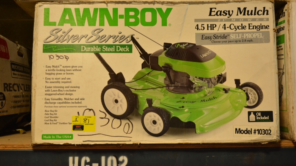 { Choice of lots 81 } } } } } } New in box Lawn Boy 21" lawn mower