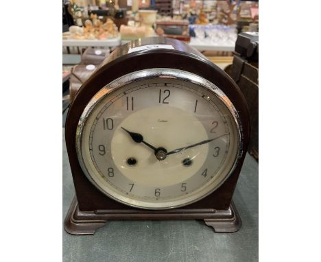 A VINTAGE WOODEN 'ENFIELD' MANTEL CLOCK 