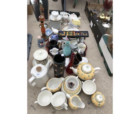 AN ASSORTMENT OF CERAMIC WARE TO INCLUDE TWO DIFFERENT TEA SERVICES AND JASPER WARE ETC 