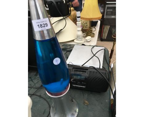 AN ASSORTMENT OF ELECTRICALS TO INCLUDE A DVD PLAYER, AN IPOD SPEAKER AND A LAVA LAMP ETC 