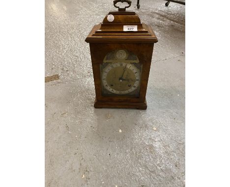 A WALNUT CASED 'ELLIOTT, LONDON' CHIMING MANTEL CLOCK 