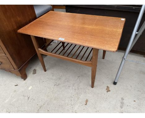 A RETRO G PLAN STYLE TEAK COFFEE TABLE WITH SLATTED LOWER SHELF 