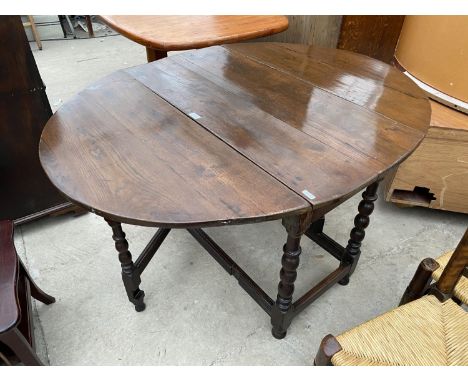 AN 18TH CENTURY OAK GATELEG DINING TABLE ON BOBBIN TURNED LEGS, 53x41" OPEN 