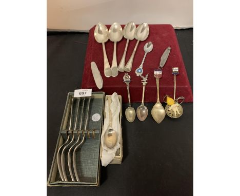 VARIOUS ITEMS OF FLATWARE TO INCLUDE SILVER PLATE 