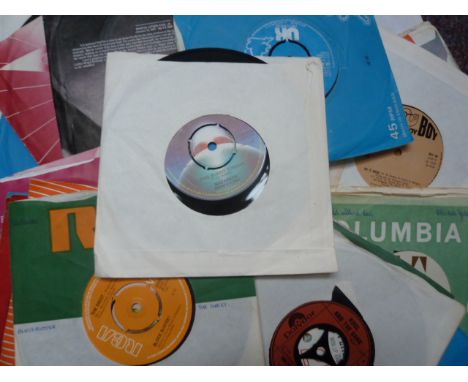 A good selection of 7" vinyl singles 45rpm to include several by david Bowie; Thin Lizzy; KC & The Sunshine Band; Lennon/Ono;