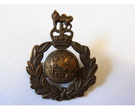 Royal Marine Corps Cap badge, QC (Bronzed-brass, lugs) K&K: 2101
