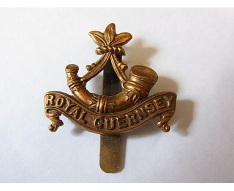 Royal Guernsey Light Infantry Regiment Cap Badge (Brass, slider) Maker J.R.Gaunt 