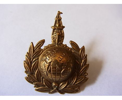 Royal Marines Labour Corps Forage-cap badge (Gilding-metal, lugs) K&K: 1098
