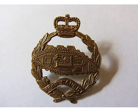 Royal Tank Regiment (White-Metal, lugs), QC Cap Badge, K&K: 1924