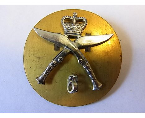 6th Queen Elizabeth's Own Gurkha Rifles Beret: all Officers  badge (White-metal, lugs) K&K: 2076