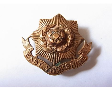 The East Yorkshire Regiment WWI Economy issue (Brass, lugs) K&K: 609